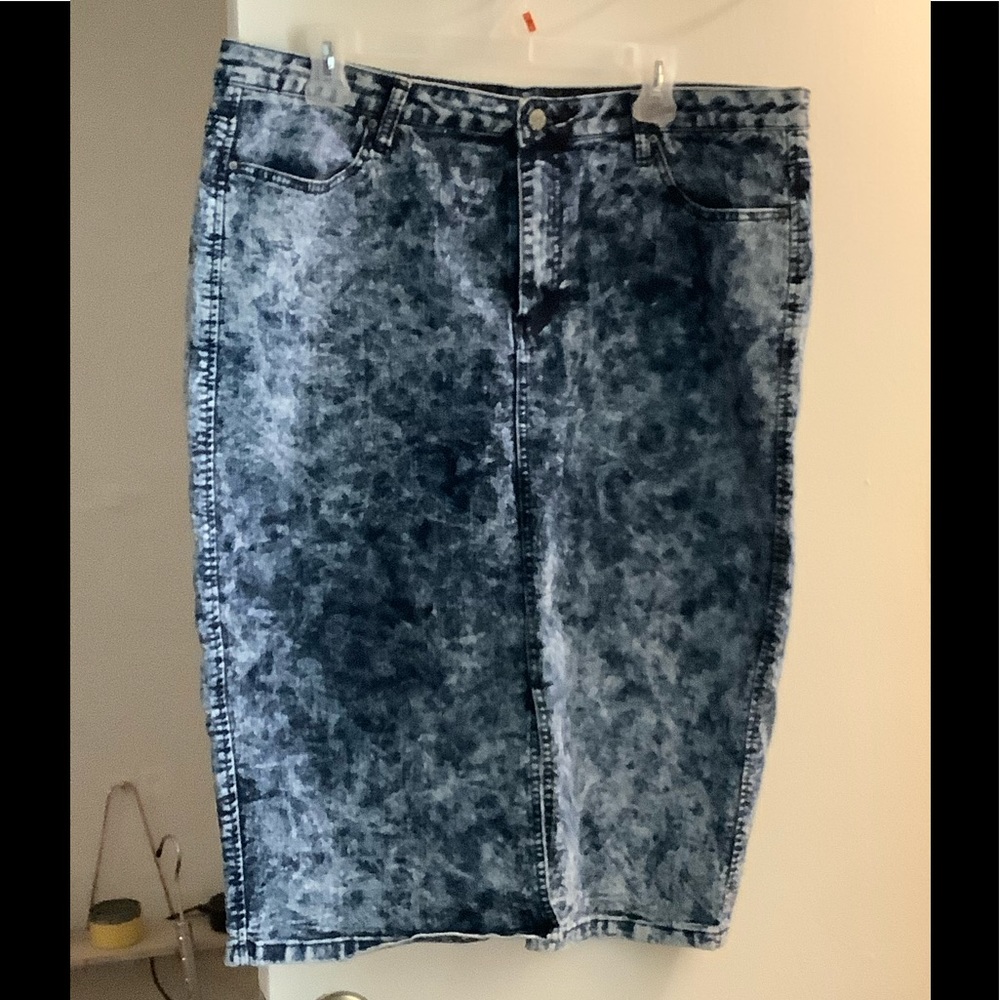 Acid wash Jean Pencil skirt